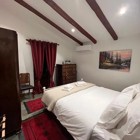 Aggelos Gardenhouse Of