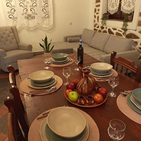 בית נופש Aggelos Gardenhouse Of *