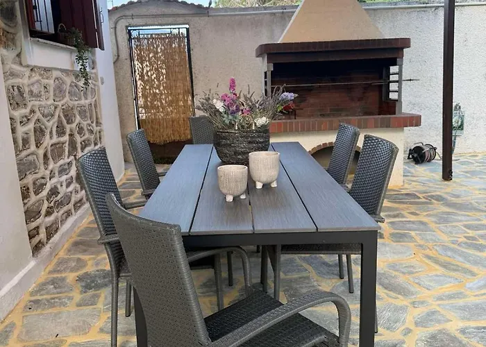 Aggelos Gardenhouse Of Volos